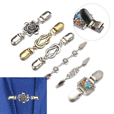 Broches et bijoux de corps
