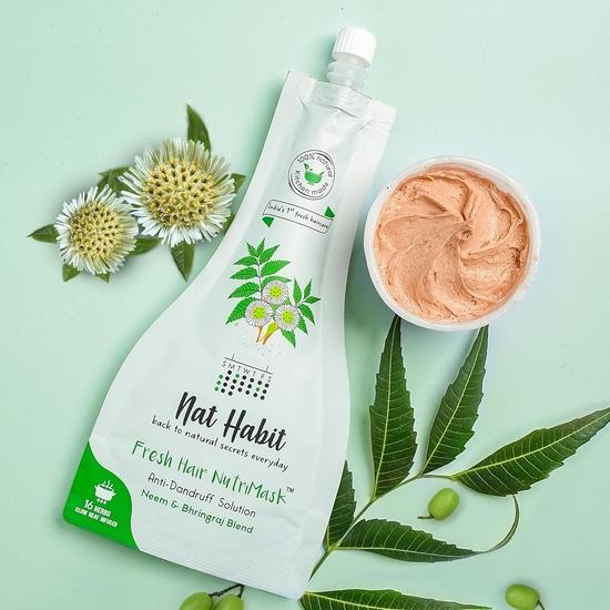 Nat Habit Breite Holzkamm aus Kacchi-Neem & Neem-Bhringraj-Haar-Nutri-Maske zur Förderung des Haarwachstums, zur Kontrolle von Haarausfall und zur Glättung der Haare (Kombi-Packung mit 3 Stück)