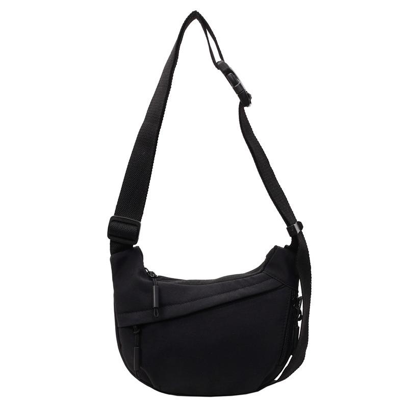 Casual dumpling bag women's new lightweight messenger bag outdoor sports shoulder bag versatile commuter mobile phone bag