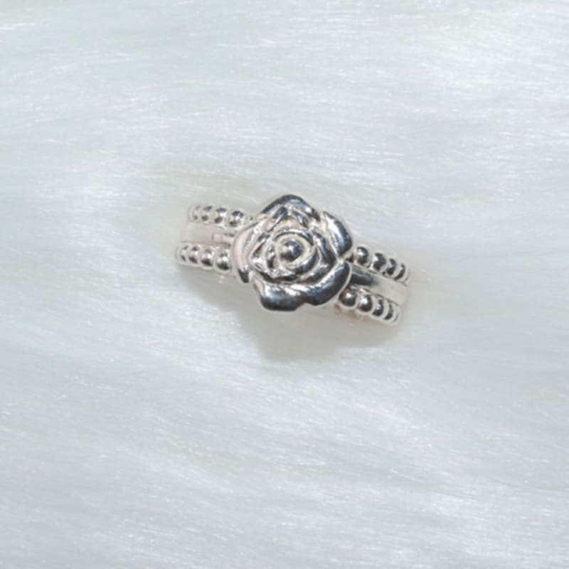 LOASI Lovely Rose. Double Side Dot Ring