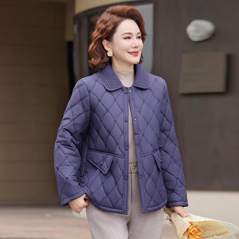 2026 New Lightweight Autumn/Winter Quilted Jacket for Petite Middle-Aged and Elderly Women, Warm Cotton Coat for Ages 40-50.