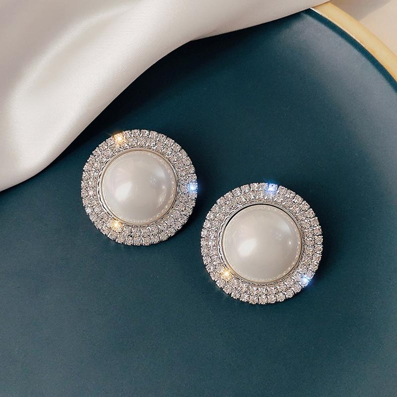 Mode Grote Clip-on Oorbellen voor Vrouwen Bijoux Verfijnd Parel Kristal Niet-geperforeerde Oorklips Statement Oorbellen Sieraden Cadeaus