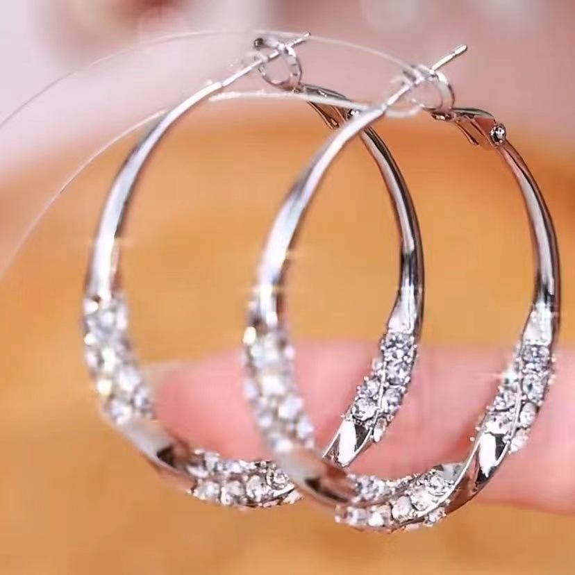 Luxury Diamond Hoop Earrings Large Circle Design with Zirconia Elegant Chic Ear Jewelry for Women