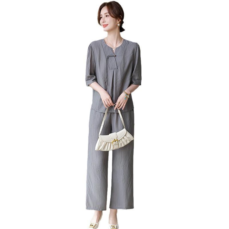 2026 Stylish Chiffon Short-Sleeve T-Shirt Set for Mom: Fashionable Summer Wear for Middle-Aged and Elderly Women