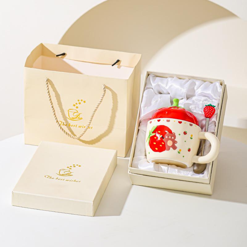 Erdbeerbär Keramiktasse mit Deckel für Mädchen Geschenk Tasse für Haushalt Becher Hochwertig Aussehende Paar Milch Frühstückstasse