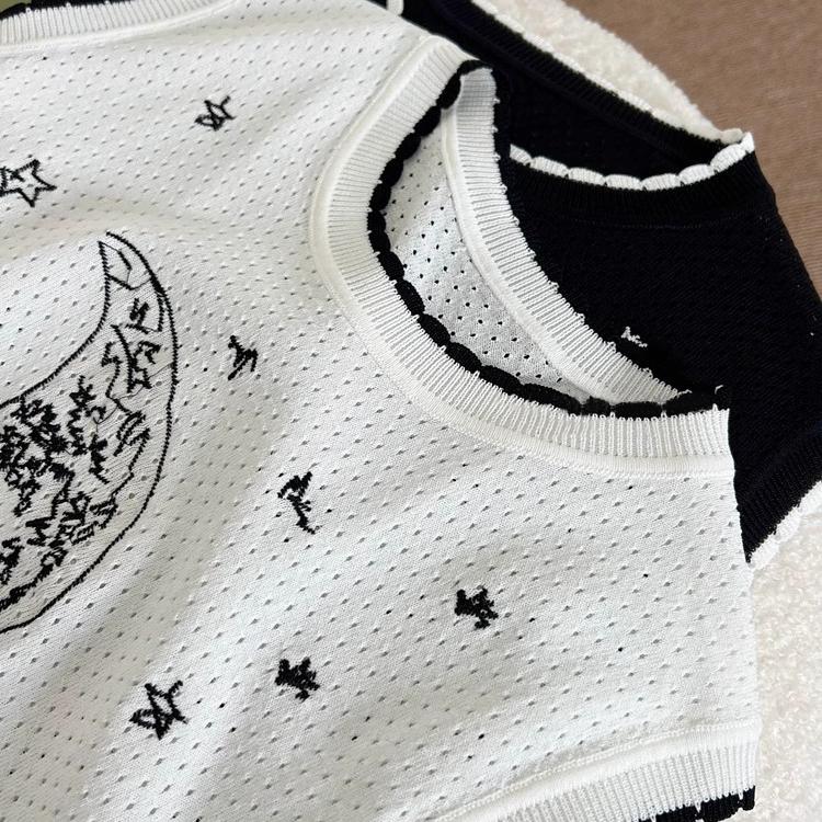 Summer Fashion Hollow Out Sweater Vest Sleeveless Moon Embroidery Knitted Top Women O-Neck Slim Black White Vest B-059