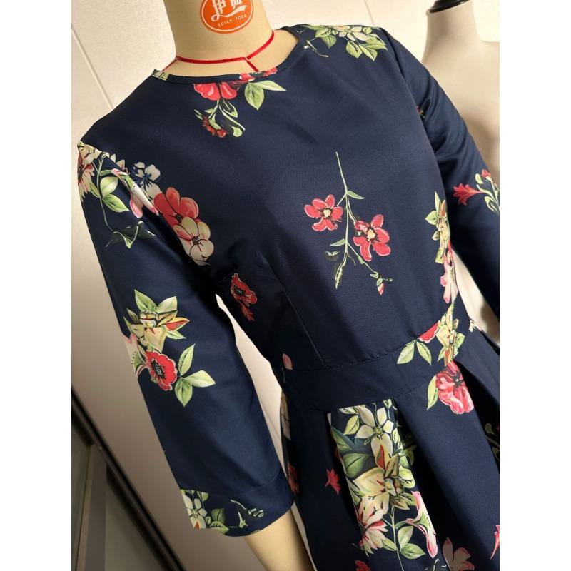 Vestido de fiesta vintage floral de corte A para mujer, con mangas de siete puntos y cuello redondo.