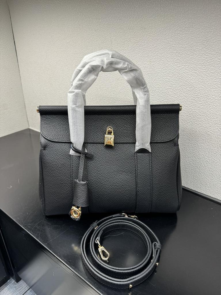 Large-capacity Workplace Commuting Handbag, Cowhide Women's Bag, Versatile for Travel, Single-shoulder Crossbody Bag