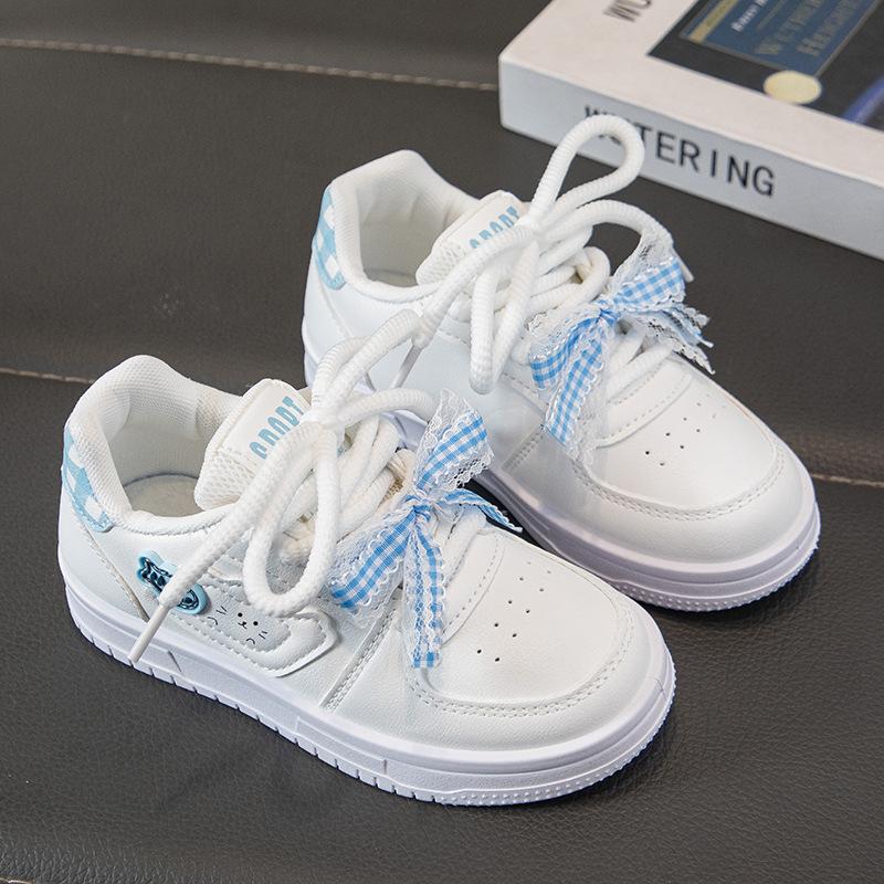 Girls Fleece Lined White Shoes Cute Casual Skate Shoes Princess Bread Sneakers Versatile Fashion