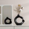 Creative Twist Ceramic Vase, Simple Round Vase, Light Luxury Home Desktop Decoration Ornament, Flower Insert
