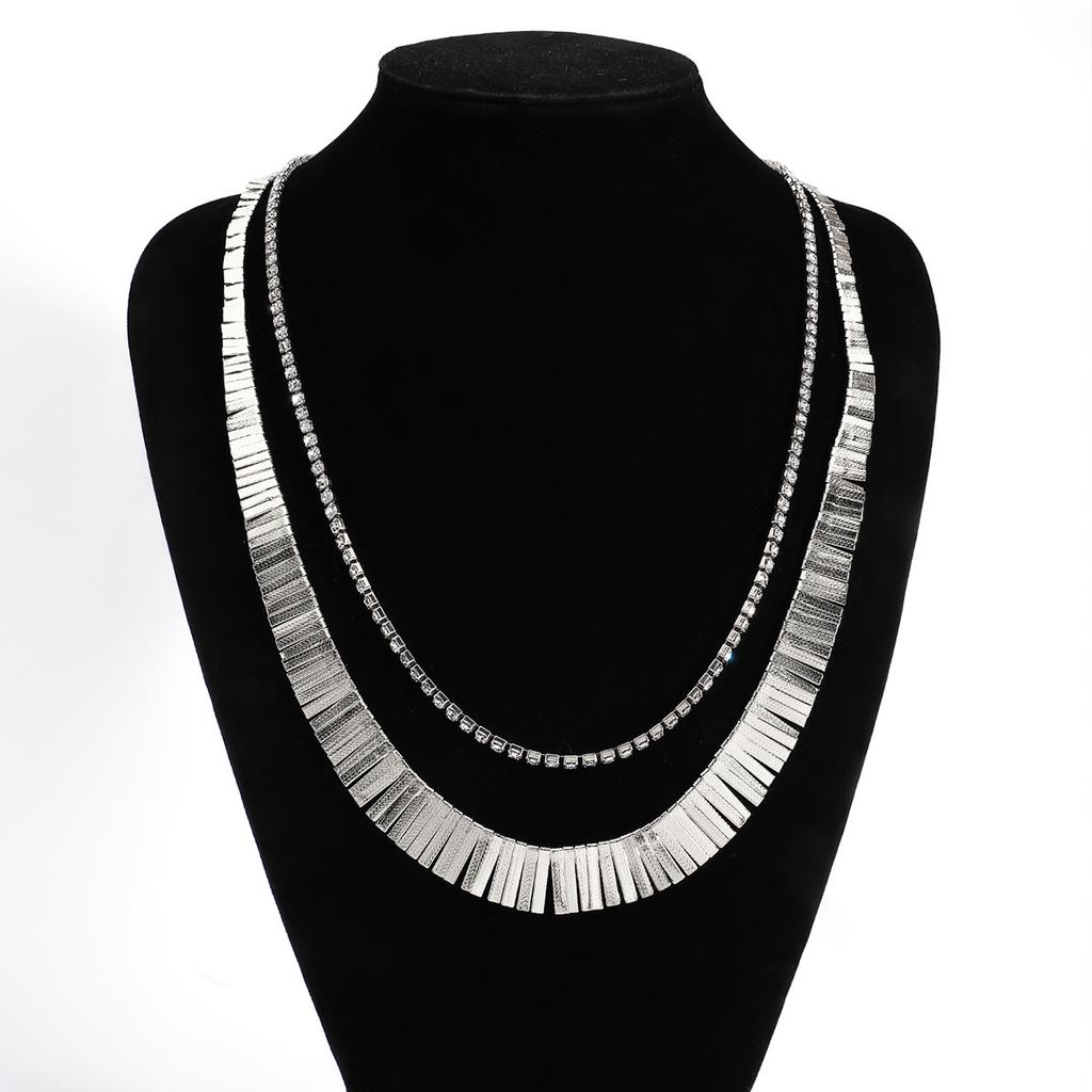 Exaggerated multi-layer fringed diamond necklace, personalized fashion, simple collarbone chain, trendy design, sense of decoration
