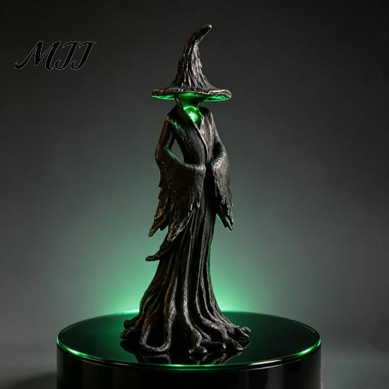 Spooky Resin Statue Halloween Witch Statue, LED Light Up Gothic Figurine, Mysterious Party Decoration Dark Fantasy Sculpture for Desktop Bookshelf