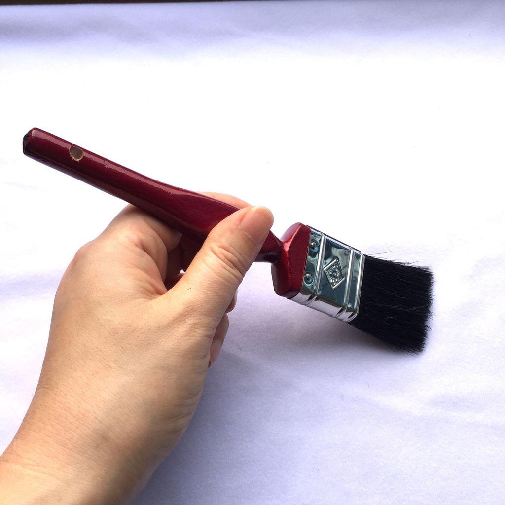 High-Quality 1.5" Pig Bristle Paint Brush with Red Wooden Handle - Ideal for Car Detailing & Air Vents