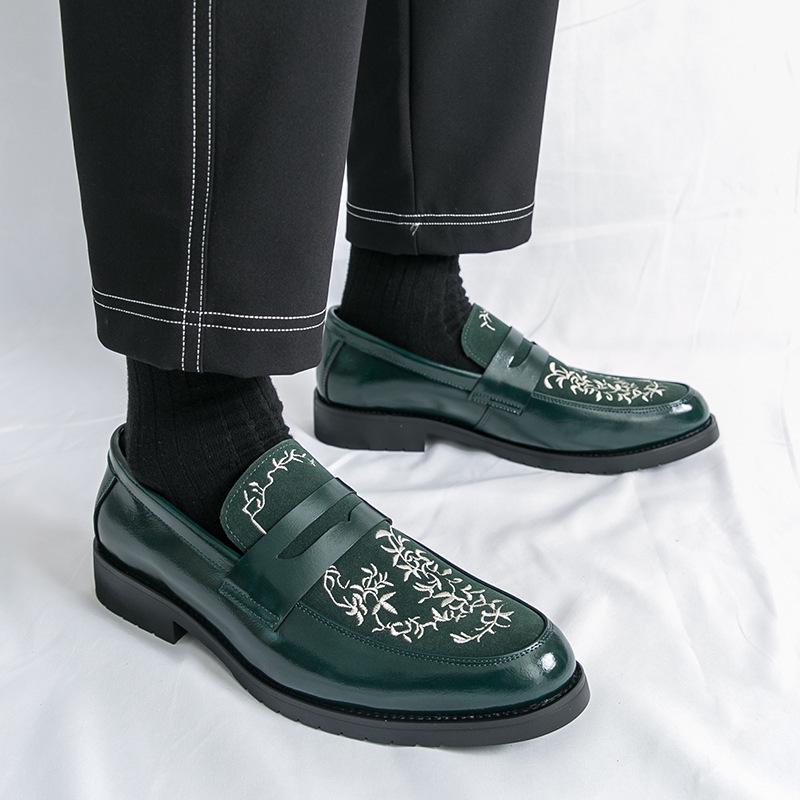 Slip-on High-End Business Casual Loafers: Men's British Style Leather Shoes for Weddings and Suits