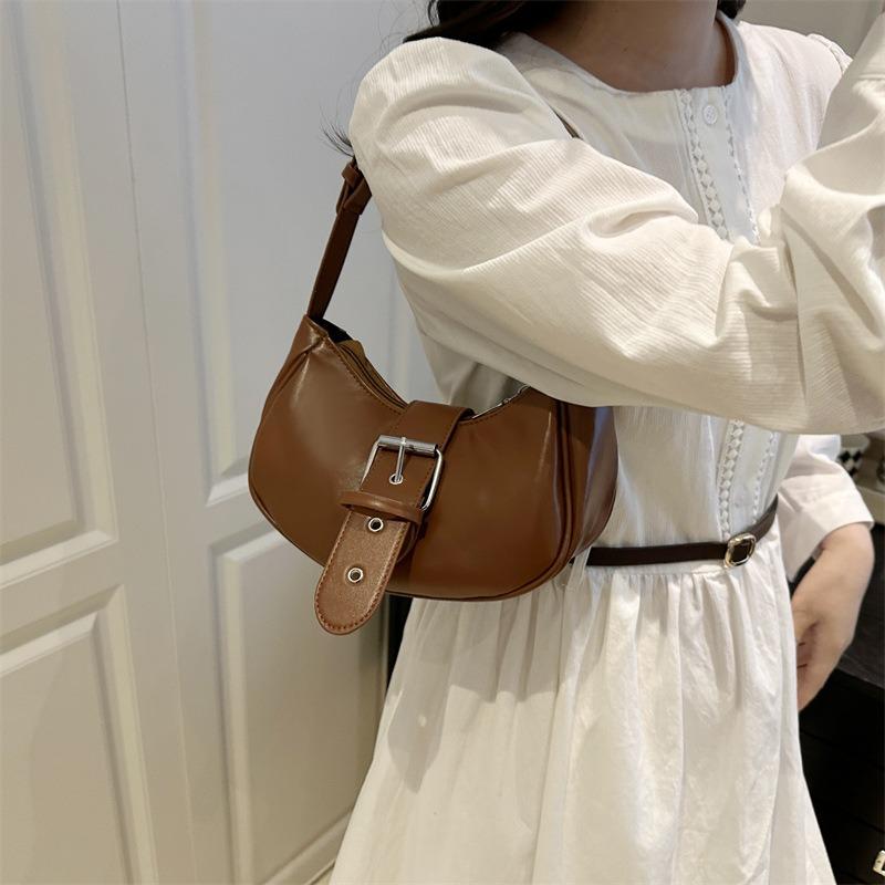 Large capacity casual portable fashion single shoulder armpit bag women's lightweight retro solid color winter simple