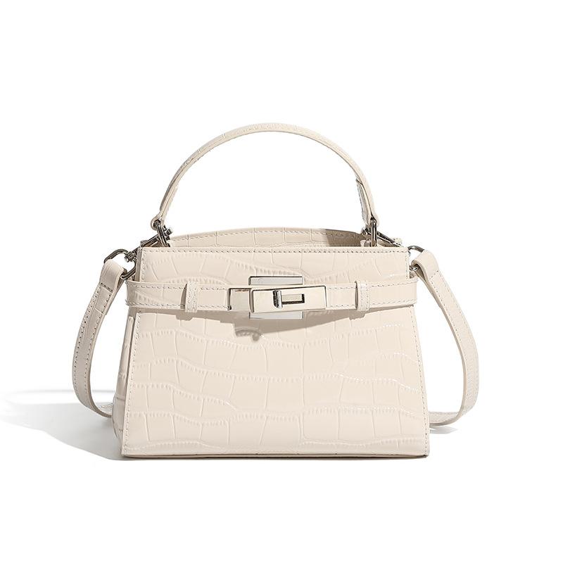 2025 New Style Real Leather Studded Decorative Tassel Lightweight Small Women's Handbag Design Fashion Clutch Women's Single Shoulder