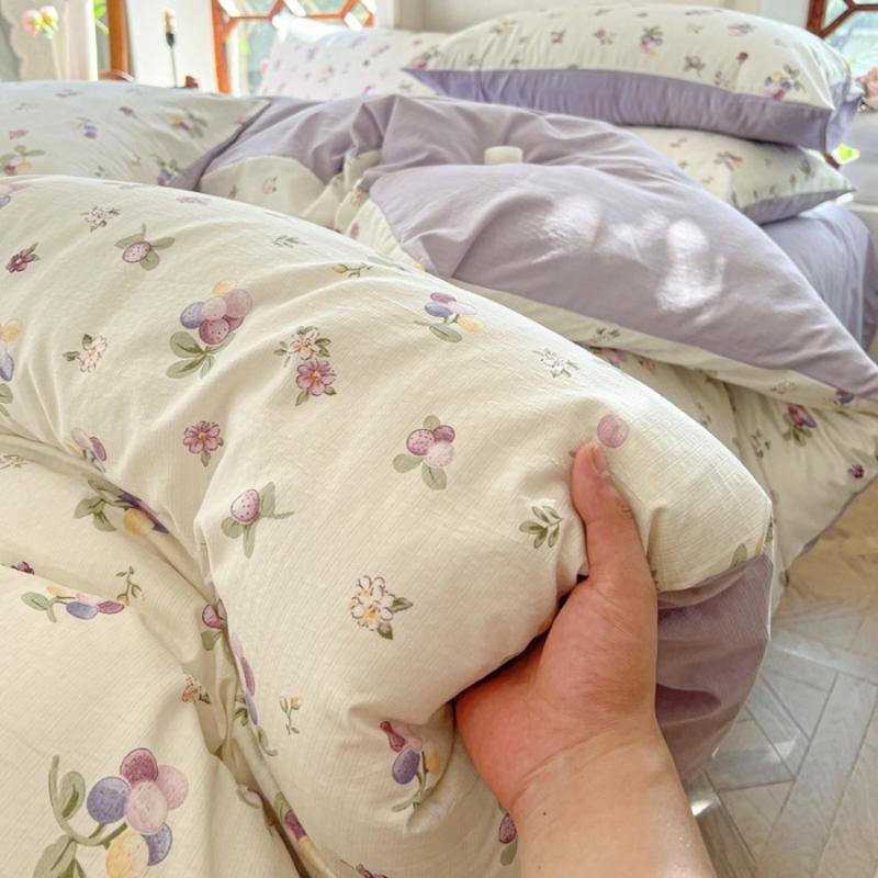 Retro Pastoral Bed Sheet Four-piece Set, Four-season Washed Cotton Small Floral Quilt Cover