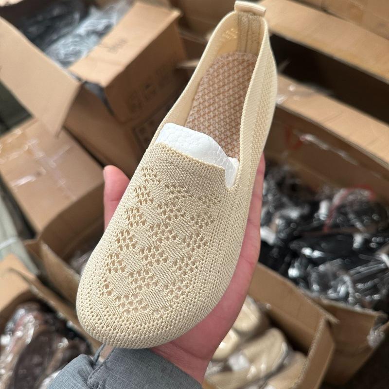 Summer new cloth shoes women's non-slip hollow Doudou shoes fashionable versatile knitted flat mother shoes