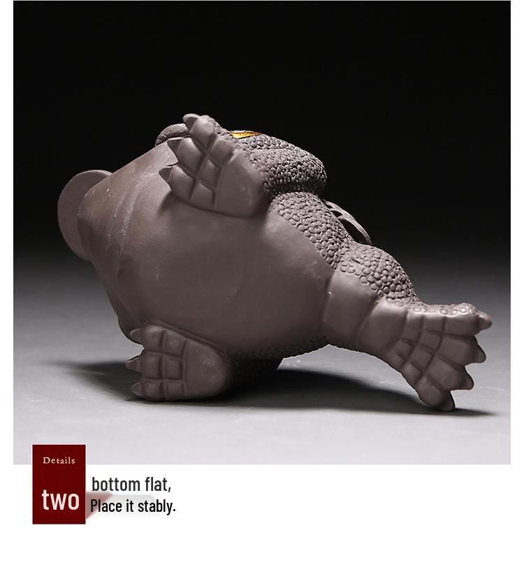 Handmade Purple Clay Three-Legged Golden Toad Tea Pet Ornament for Tea Table or Office.