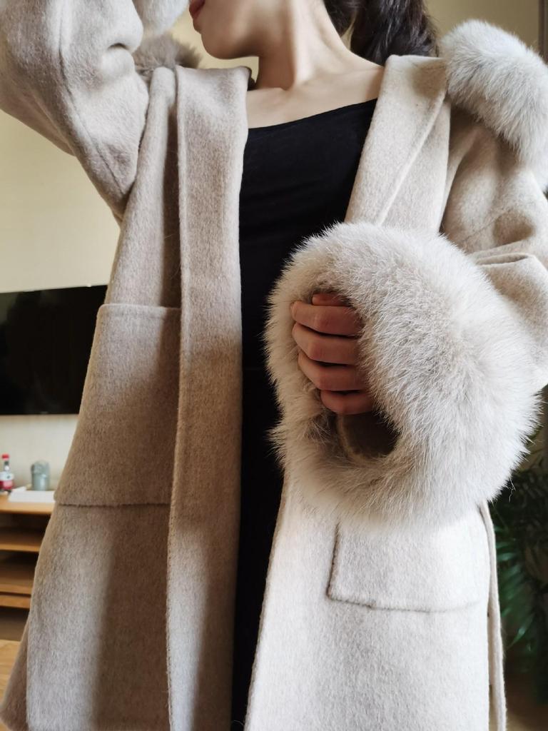 Double-Faced Cashmere Coat with Fox Fur Collar & Cuffs Hooded Mid-Length Loose Fit