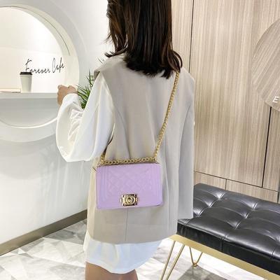 Moteriška vienspalvė užsegama Lingge kvadratinė rankinė per petį, laisvalaikio PU grandinė, rankinės su reguliuojamu dirželiu