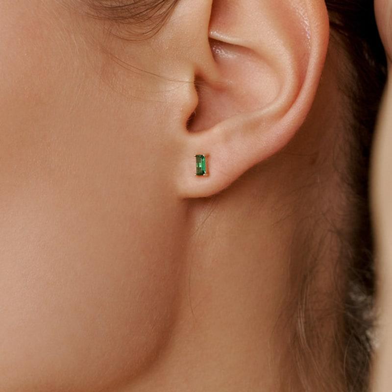 

LUNNE 14k Emerald Baguette Cubic Piercing (14K Gold) #LFPI01 14k gold (single piece)