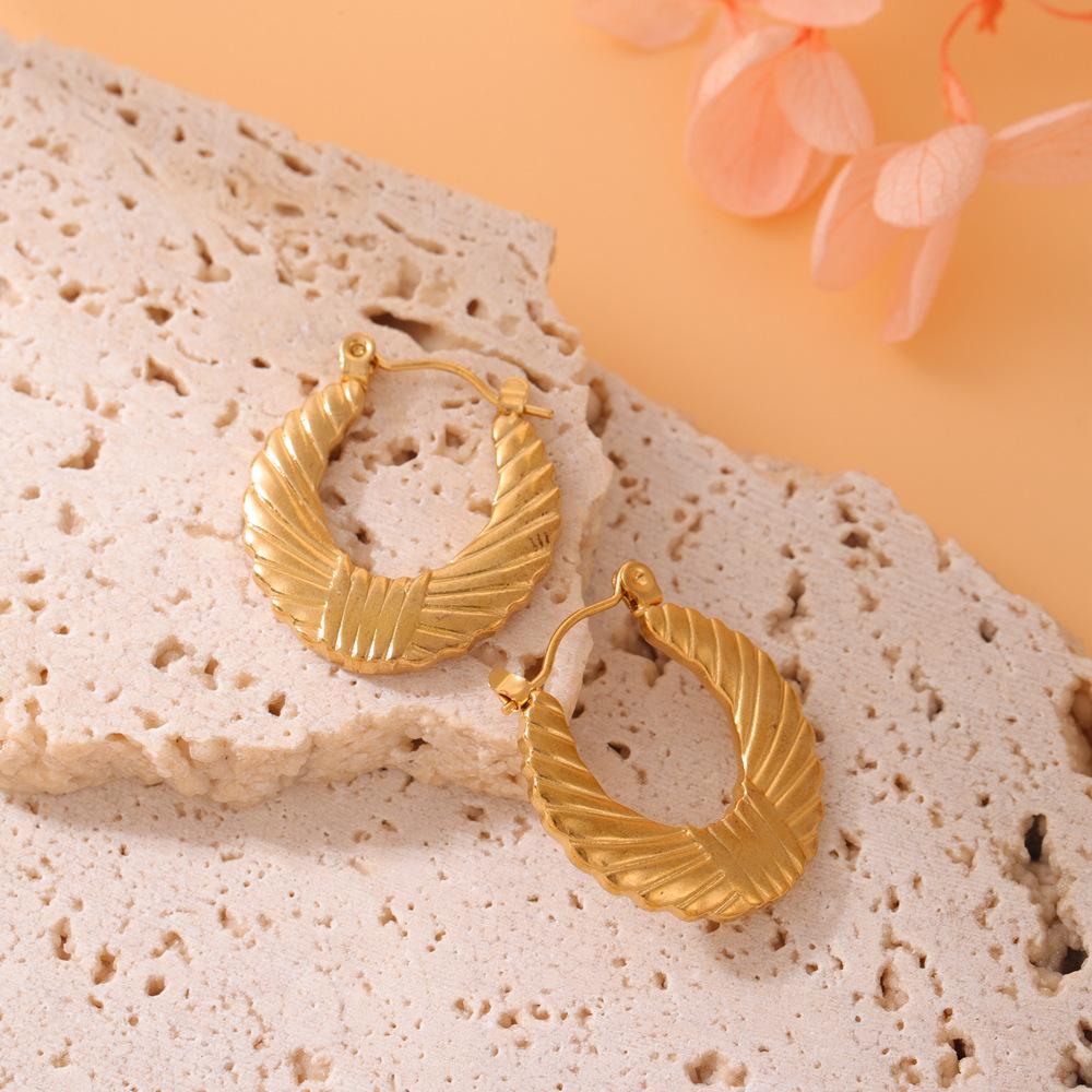 

Timeless Stainless Steel Oil-Drop Earrings: Classic, Non-Fading, Niche Fashion Ear Cuffs золотой
