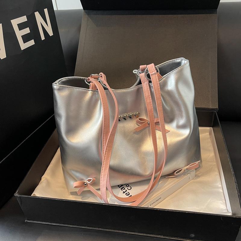 Ballett-Stil Kunstleder-Umhängetasche, Damen-Chic Handtasche mit Schleife und Magnetverschluss