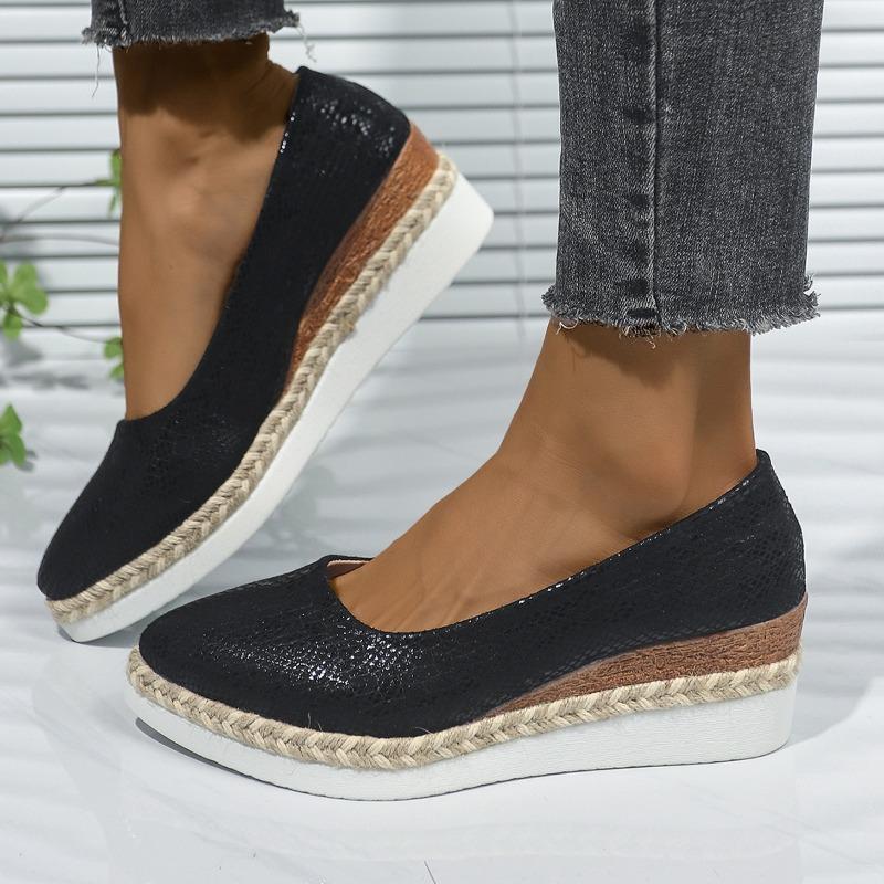 Fashion Women's Slope Heel Single Shoes Spring New Pointed Head Shallow Mouth Grass Over Thick Sole Non-slip Low-top Shoes