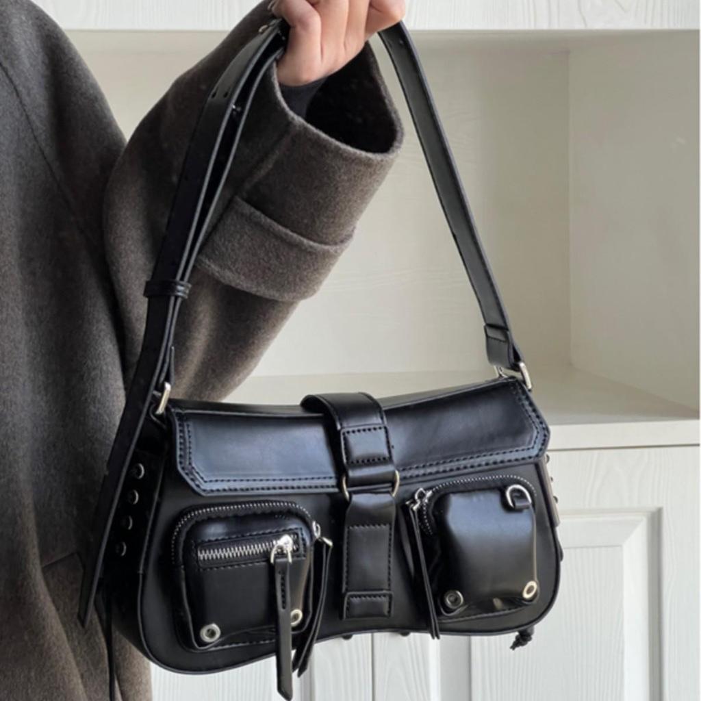 Trendy Textured Baguette Underarm Bag - 2024 Niche Design Shoulder & Messenger Motorcycle Bag for Women