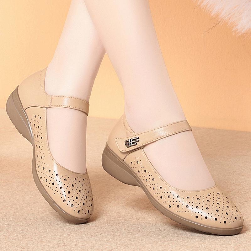 Echt Lederen Geperforeerde Sandalen voor Dames, Zachte Zool, Uitgesneden, Antislip, Comfortabele Grote Maten Schoenen voor Vrouwen van Middelbare Leeftijd