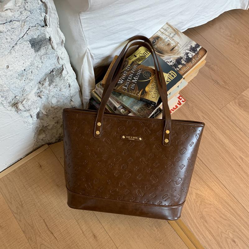 Korean version of simple casual large-capacity bag women's 2025 autumn and winter fashion versatile tote bag commuting to work shoulder bag