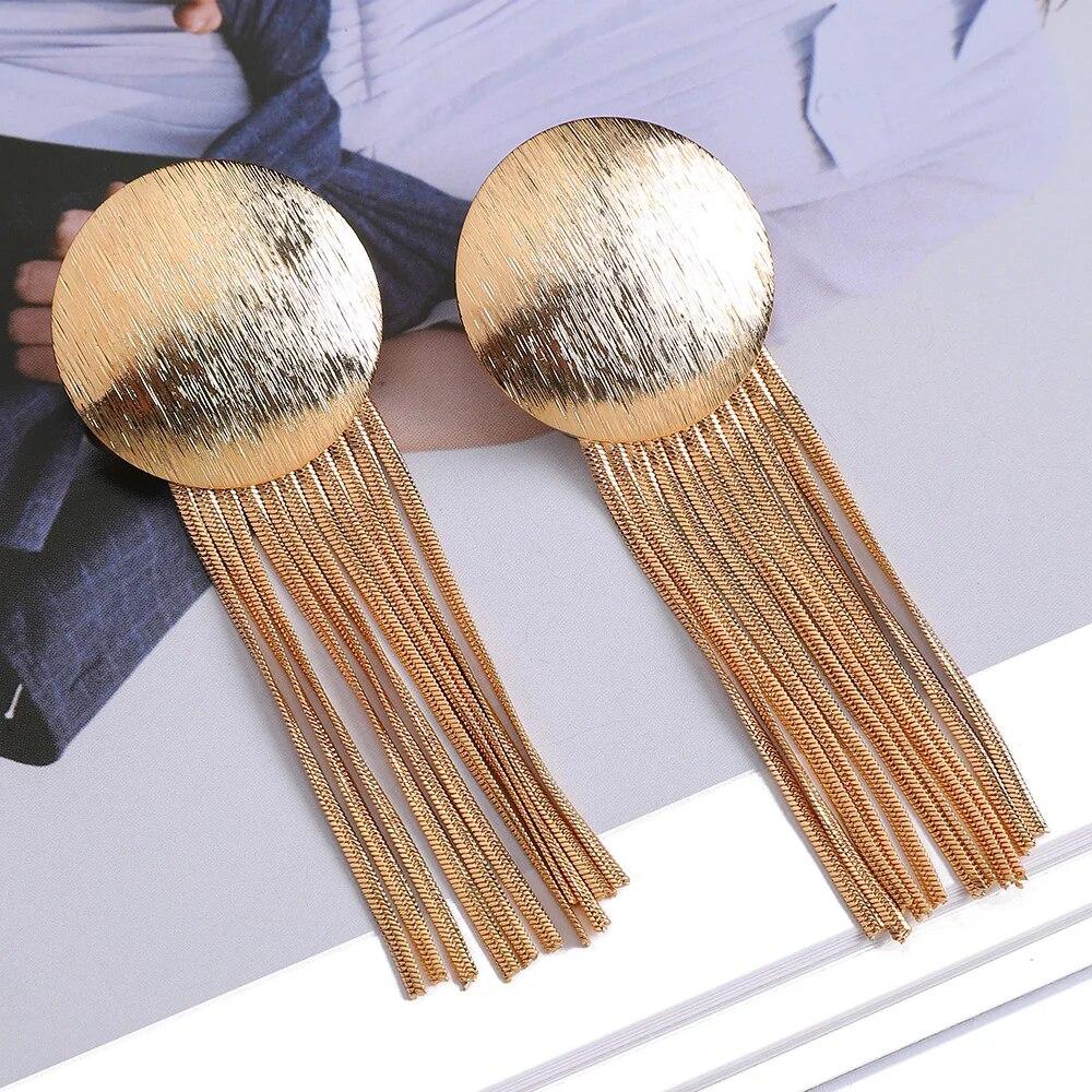 

Металлическая круглая цепочка с кисточками в стиле панк золотого цвета, длинные висячие серьги для женщин, модные роскошные аксессуары для ушей, кулон, ювелирное изделие, подарок