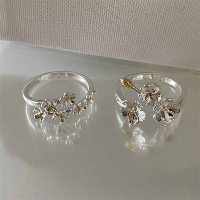 Elegant Irises Flower Adjustable Rings Silver Color Adjustable Rings Highlighting Elegant And Stylish Floral Designs