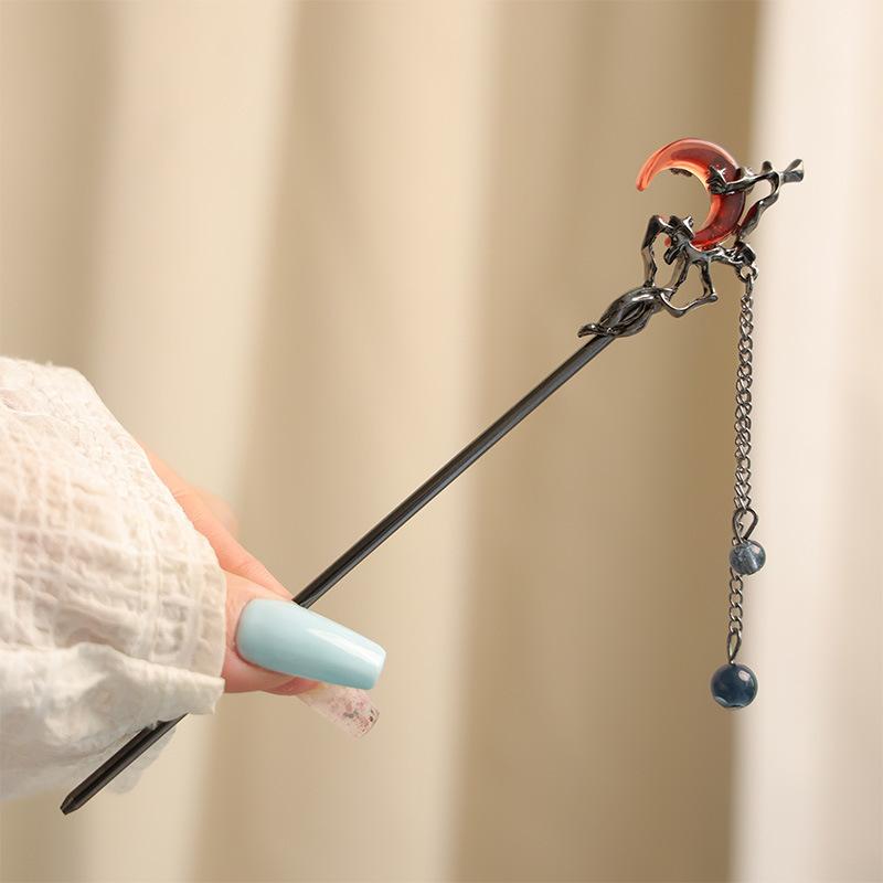 Épingle à cheveux style néo-chinois luxe léger métal rose lune élément papillon bâton à cheveux pour femmes Hanfu jupe à visage de cheval épingle à cheveux