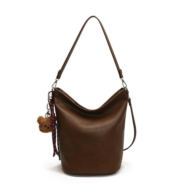 Korean Retro Niche 2025 Women's Underarm Bucket Bag – Simple, Trendy Shoulder Bag for Commuting