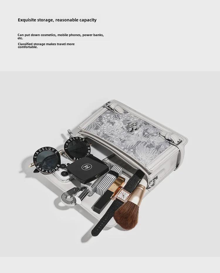 2024 Women's Fashion Versatile Lace Handbag: New Light Luxury Shoulder and Crossbody Small Square Bag