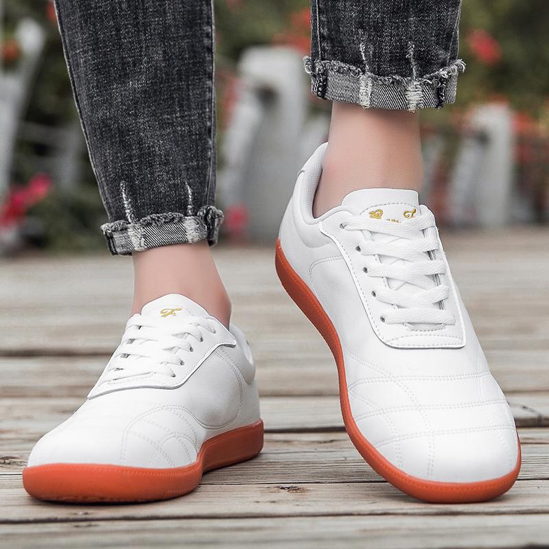 Tai Chi Shoes Men Tai Chi Light Breathable Leather Martial Arts Shoes Practice Performance Shoes Training Bagua Shoes