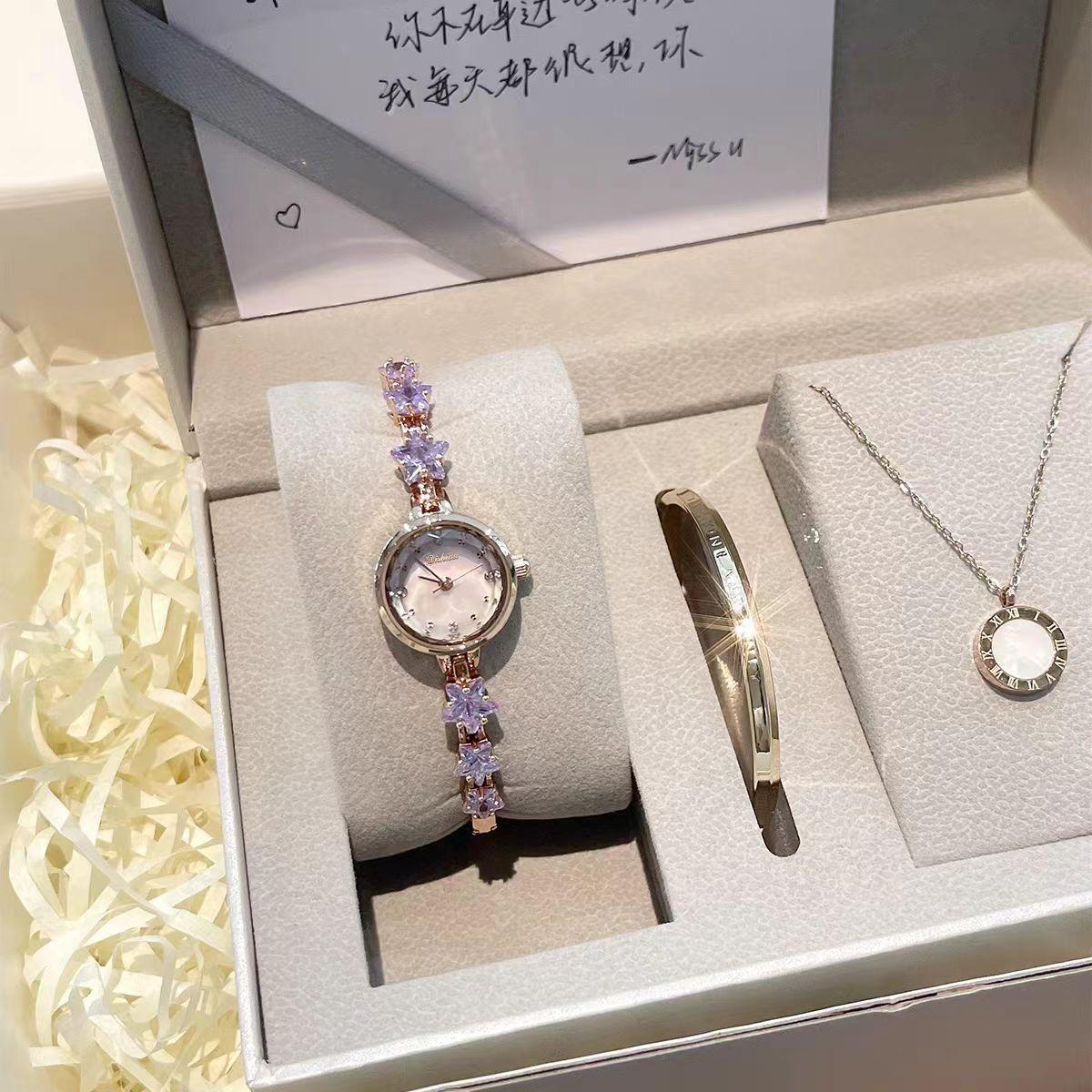 

Small Bracelet Jewelry Temperament Light Luxury Fritillary Plate Crystal Waterproof Women s Bracelet Watch