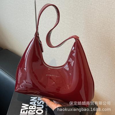 French Niche Design Bag Women's 2025 New Spring and Summer Versatile Single Shoulder Underarm Bag Super Fire Portable Dumpling Bag