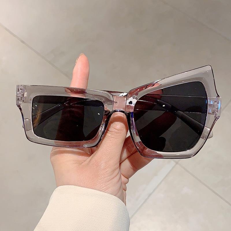 Vintage Luxury Brand Designer Funny Irregular Eyebrows Sunglasses Women For Men Sun Glasses Trend Punk Big Frame Popular Shades