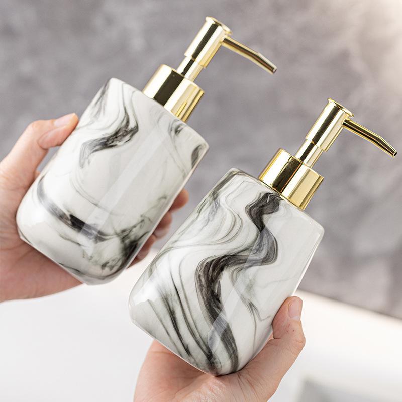 Simple Ink Ceramic Portable Lotion Bottle Bathroom Accessories Shampoo Moisture Bottle Gold Press Soap Dispenser Home Decoration