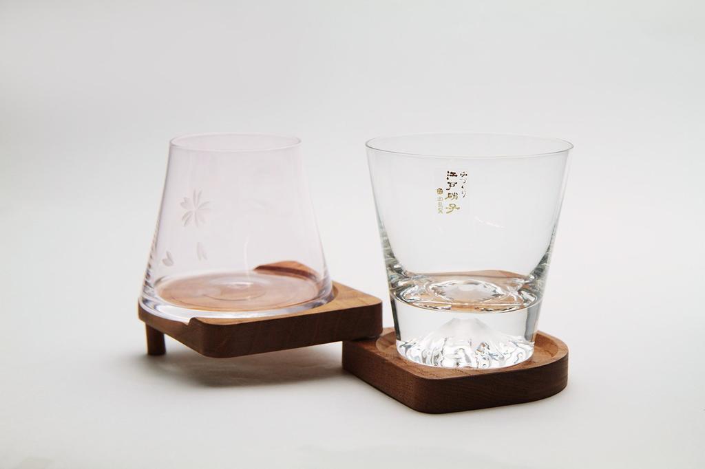 Premium gift set - Sakura Mt. Fuji rocks glass Mt. Fuji Hoei glass (Sakura) with wooden coaster