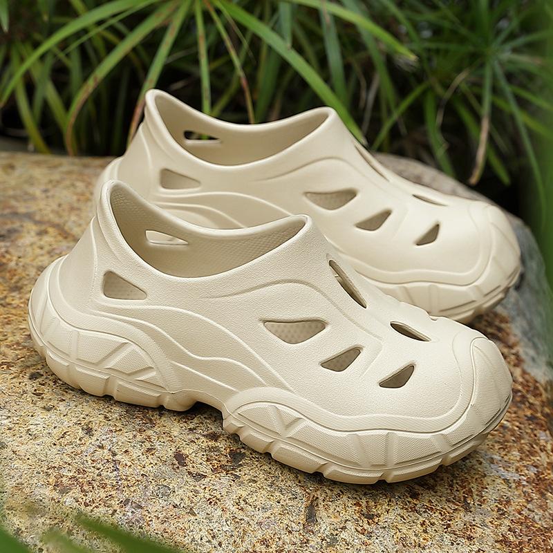 Sandals Men's Summer Wear 2025 New Thick-soled Non-slip Beach Slippers Driving Outdoor Sports Hole Shoes Men