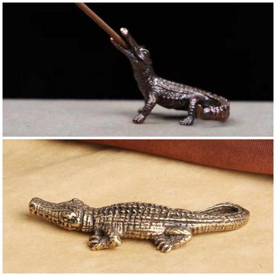 Vintage Crocodiles Pendant Multipurpose Crocodiles Toy Figurines Crocodiles Statue  Office Desk