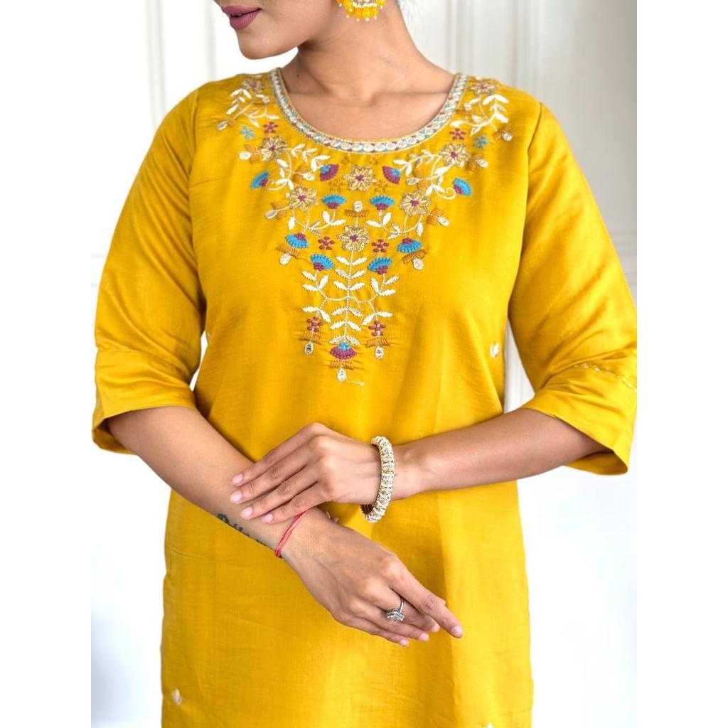 Featuring Beautiful Heavy Suit Set