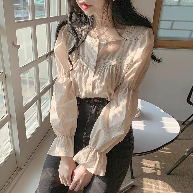 Women's French Retro Square Neck Lace Trim Shirt with Bell Sleeves - Spring/Autumn