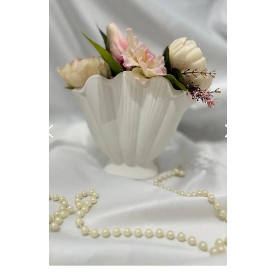 

Oyster Vase, Decorative Vase, Decorative Figurine Mussel Vase Seashell