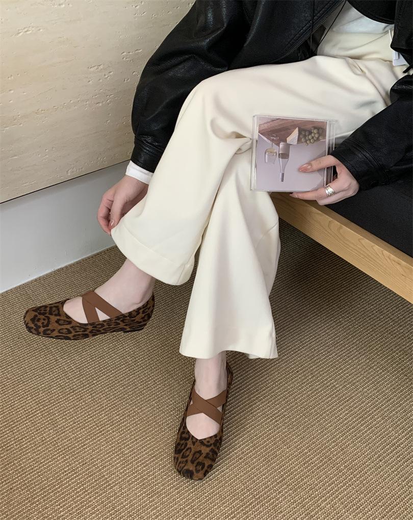 

Ballet single shoes women s 2025 new summer skirt French flat bottom beautiful Mary Jane women s shoes 39 леопардовый