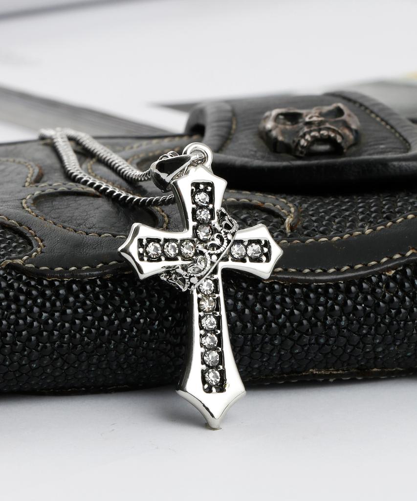 Shoveoff Svn-2002 Crown Cubic Cross Pendant Necklace